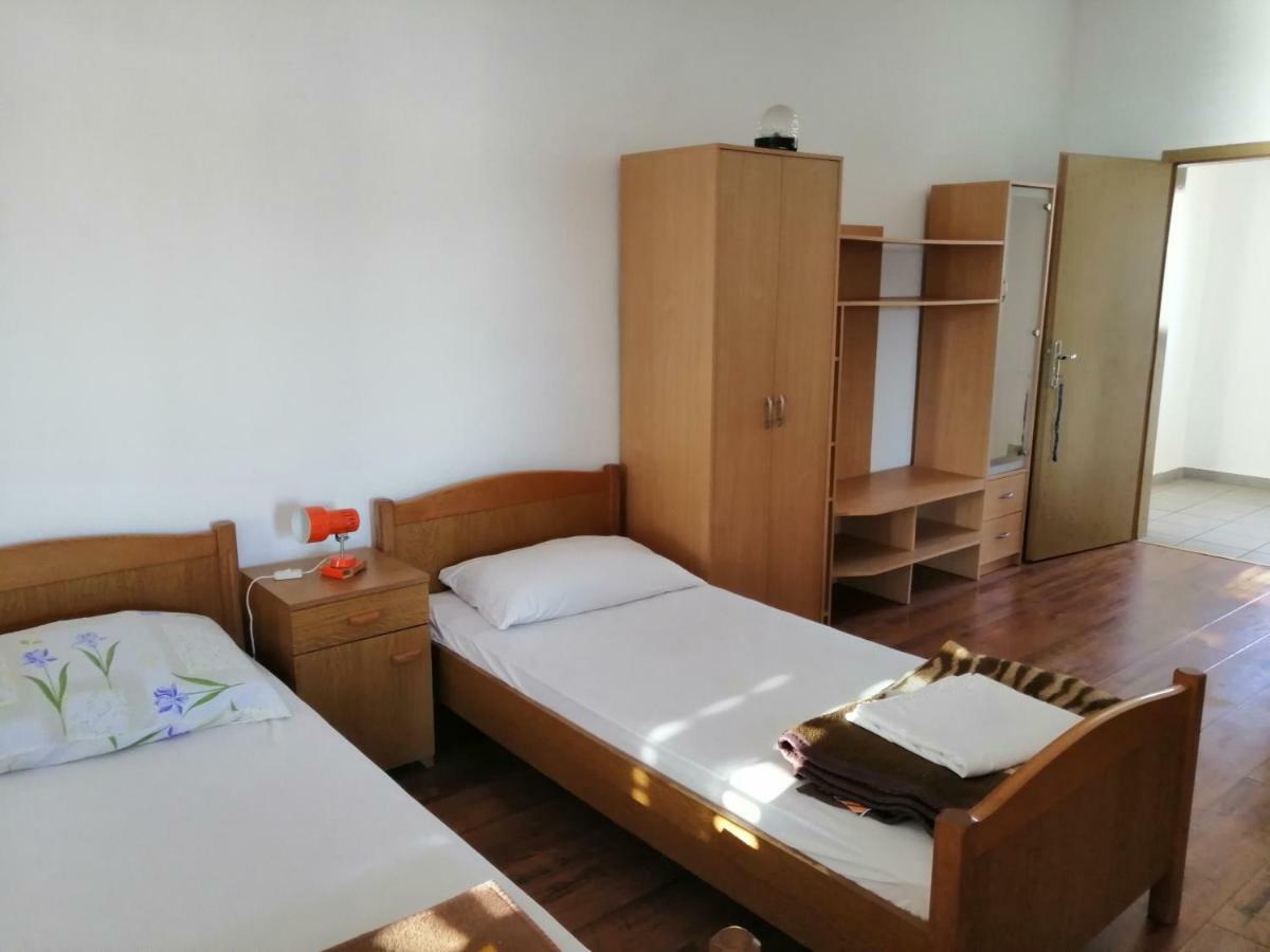 Apartmani Marin Селине Экстерьер фото