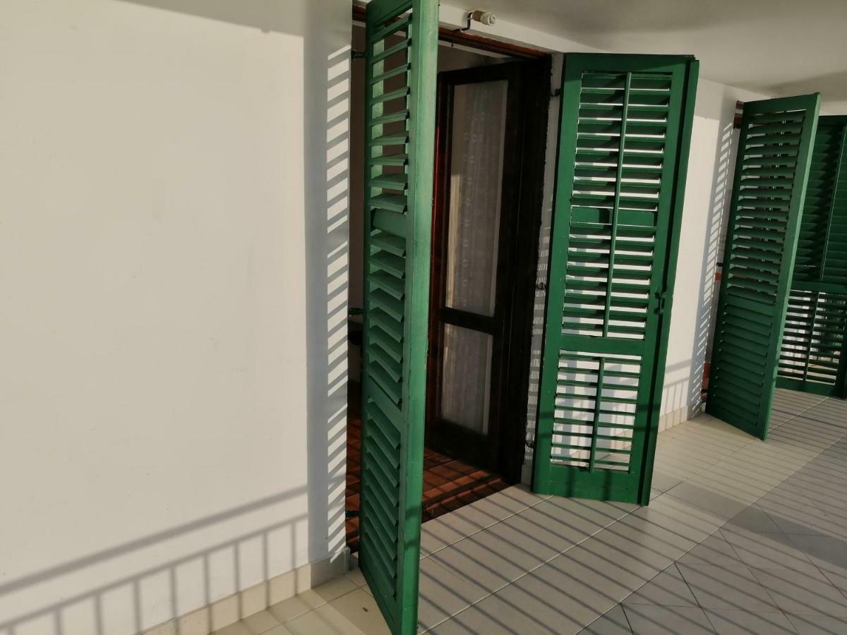 Apartmani Marin Селине Экстерьер фото